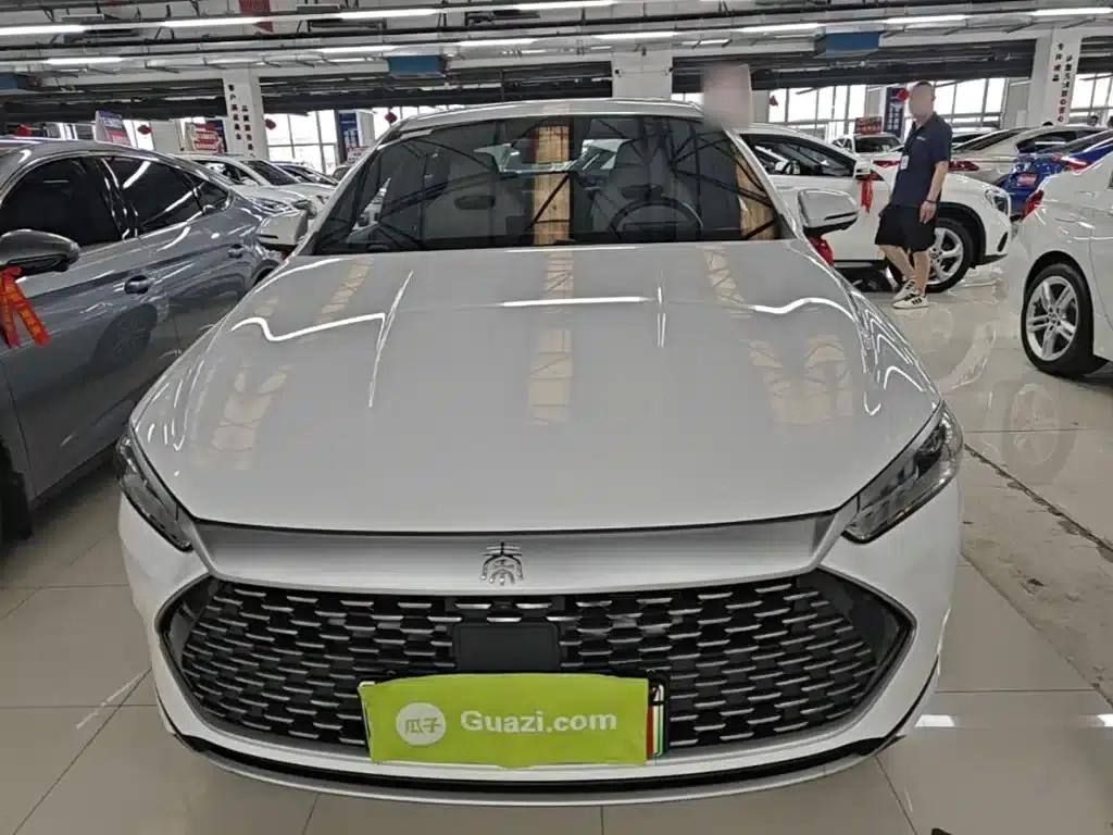 Qin PLUS 2023 Champion Edition DM-i 120KM Excellent Model — миниатюра 3