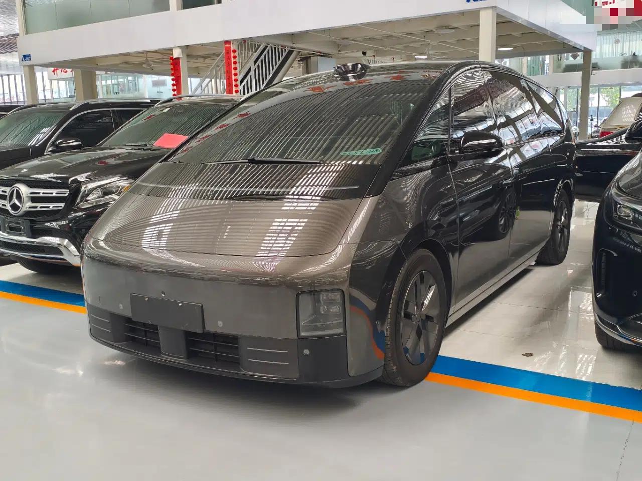 Li Auto MEGA 2024 Ultra Model — миниатюра 1