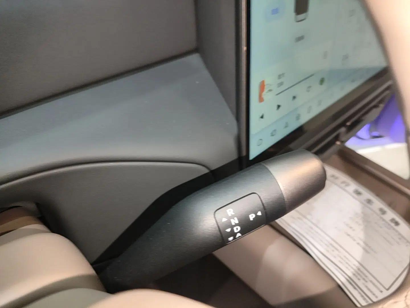 Li Auto MEGA 2025 Home Family Special Edition — миниатюра 21