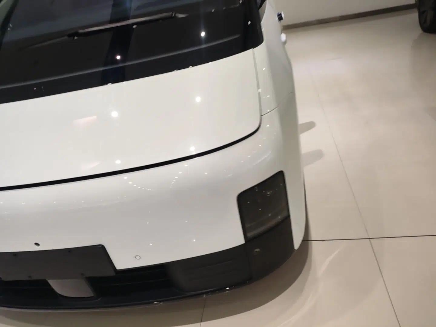 Li Auto MEGA 2025 Home Family Special Edition — миниатюра 8