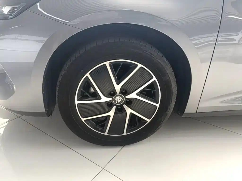 Qin L 2024 DM-i 120KM Super Edition — миниатюра 23