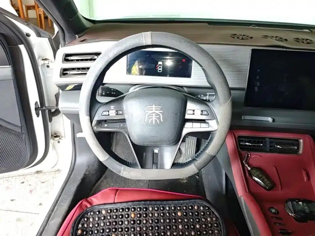 Qin L 2024 DM-i 80KM Leading Edition — миниатюра 11