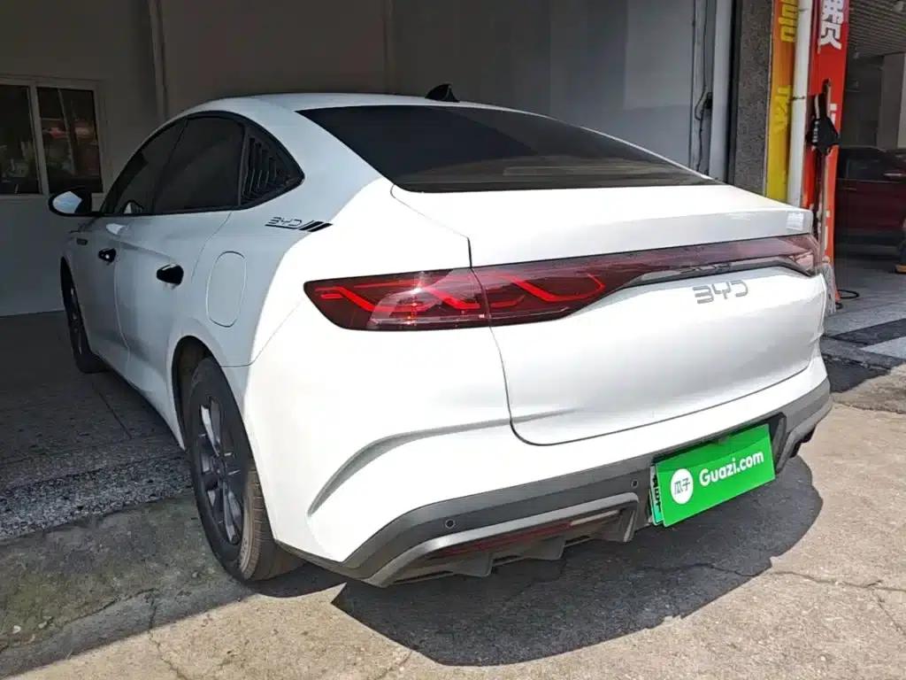 Qin L 2024 DM-i 80KM Leading Edition — миниатюра 5