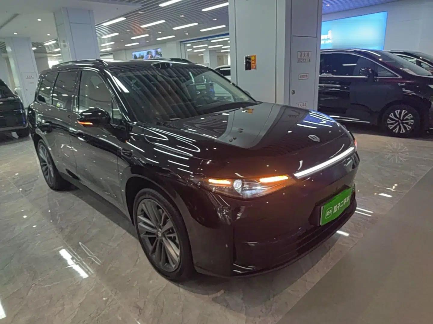 Leapmotor C16 2026 Extended-Range 280 LiDAR Zhizun Edition 6 Seats — миниатюра 3