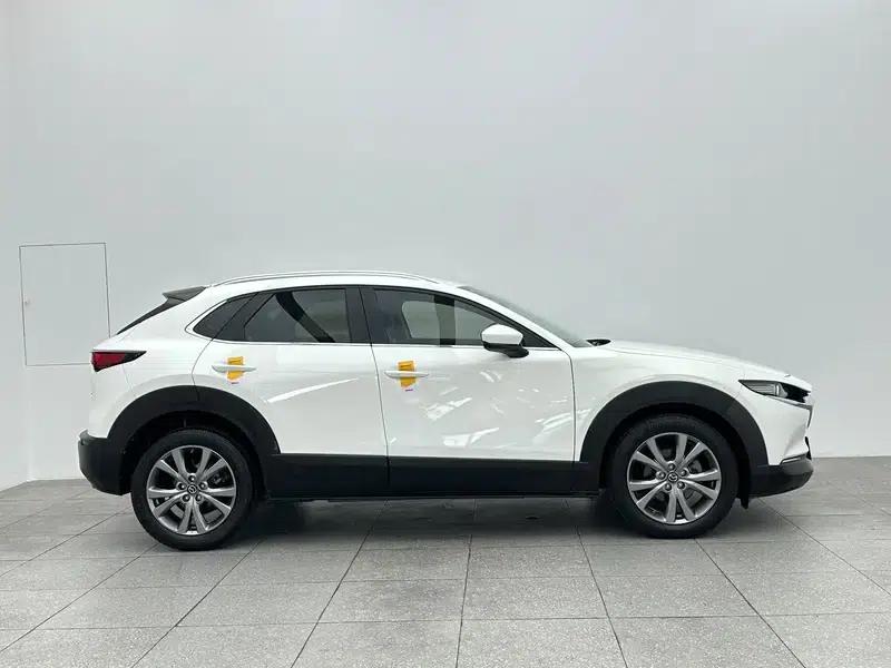 Mazda CX-30 2021 2.0L Automatic Comfort Edition — миниатюра 8