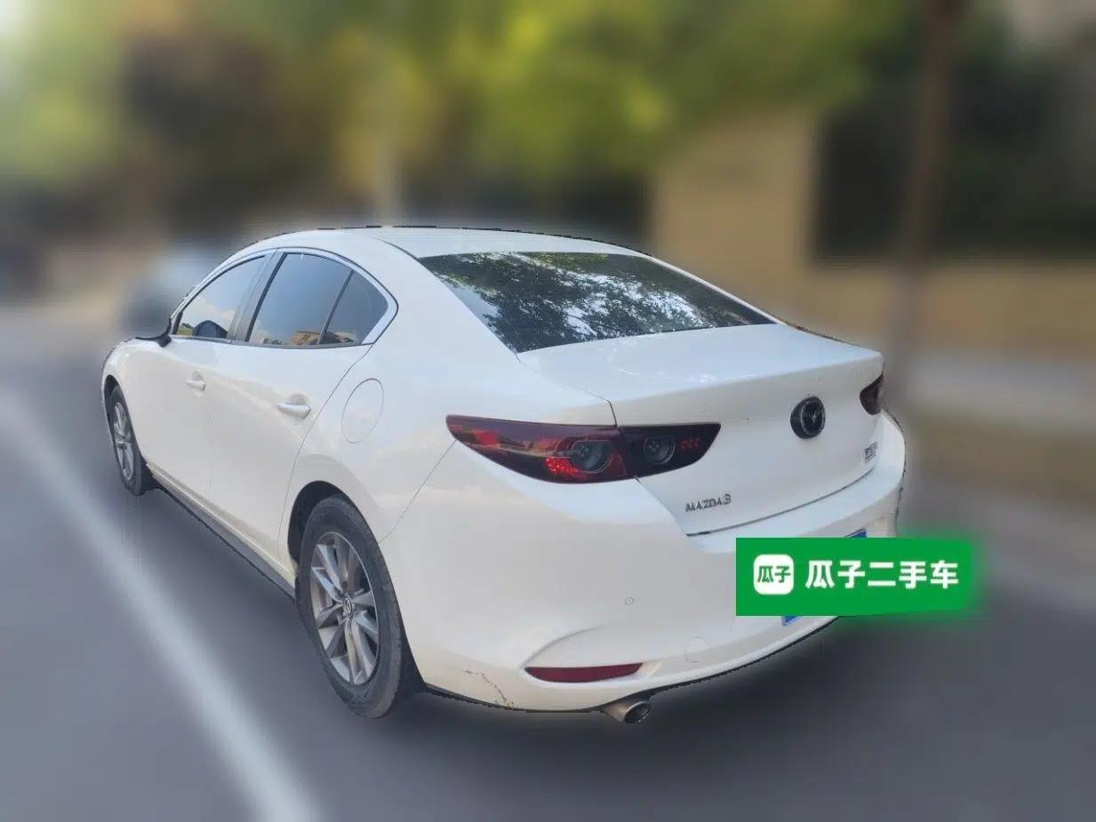 Mazda 3 Axela 2020 1.5L Automatic Zhiyue Sunroof Version — миниатюра 4