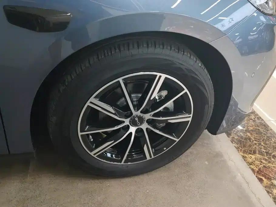 Seal 06 DM-i Touring Edition 2025 DM-i 150KM Premium Model — миниатюра 6