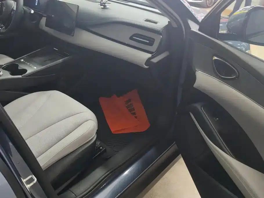 Seal 06 DM-i Touring Edition 2025 DM-i 150KM Premium Model — миниатюра 8