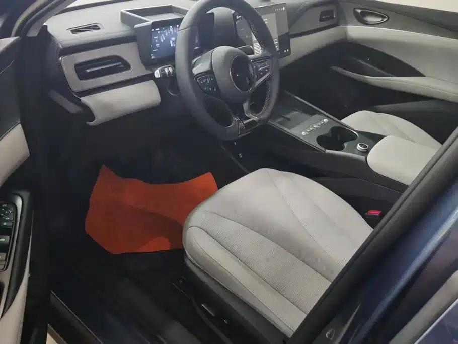 Seal 06 DM-i Touring Edition 2025 DM-i 150KM Premium Model — миниатюра 9