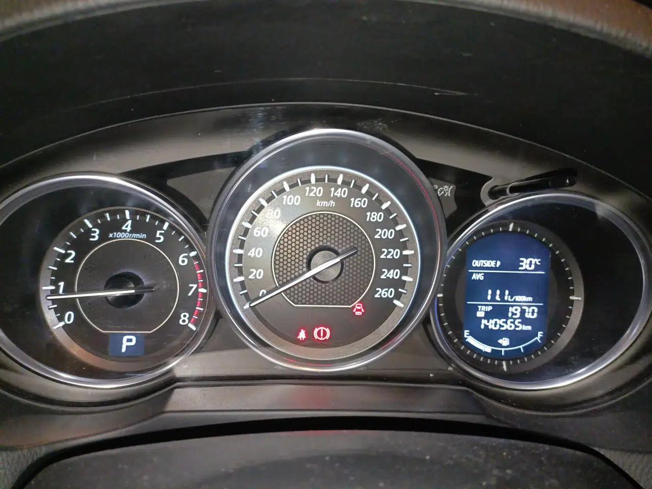 Mazda Atenza 2014 2.5L Blue Sky Prestige Edition — миниатюра 11