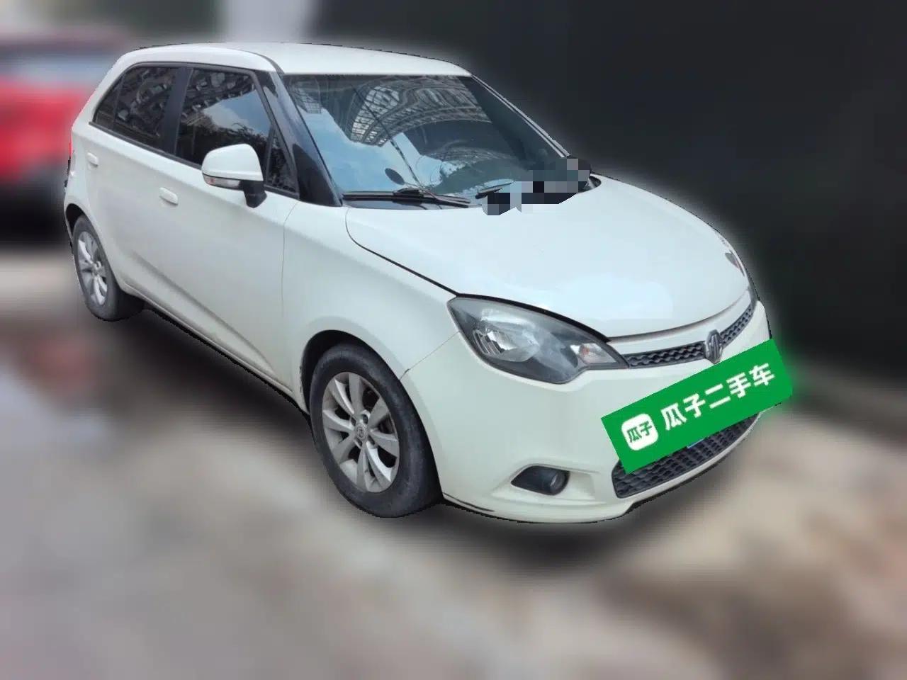 MG 3 2012 1.5L Manual Fashion Edition — миниатюра 3