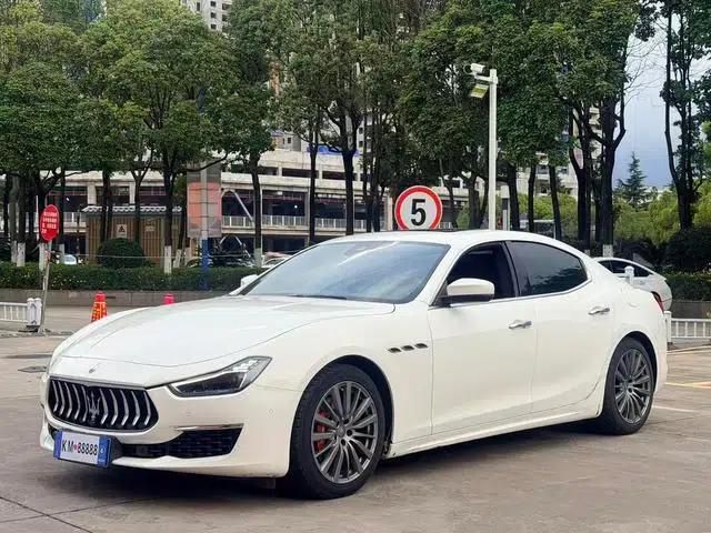 2019 Ghibli 3.0T 350Hp Standard Edition (China V Emission Standard)