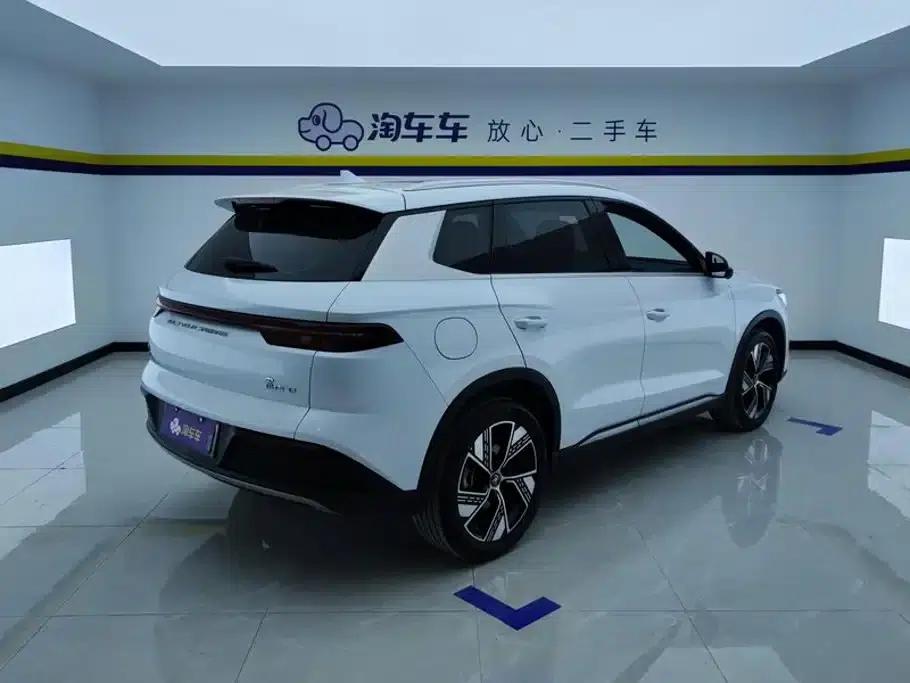 Song Pro New Energy 2024 Glory Edition DM-i 110KM Excellent Model — миниатюра 3