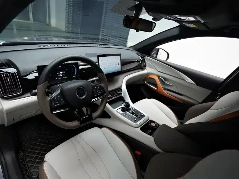 Song Pro New Energy 2024 Glory Edition DM-i 71KM Leading Model — миниатюра 4