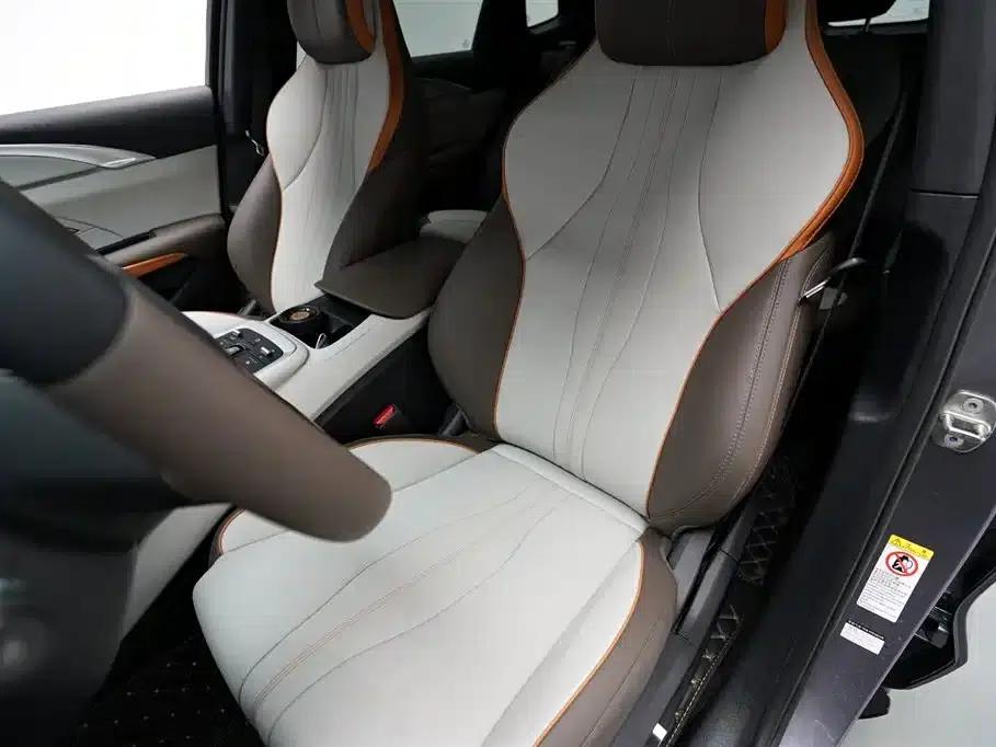 Song Pro New Energy 2024 Glory Edition DM-i 71KM Leading Model — миниатюра 5