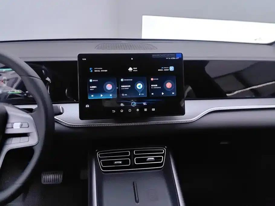 Song Pro New Energy 2026 DM-i 133KM Progressive Edition — миниатюра 13