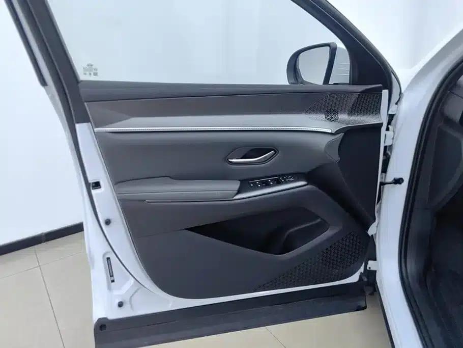 Song Pro New Energy 2026 DM-i 133KM Progressive Edition — миниатюра 7