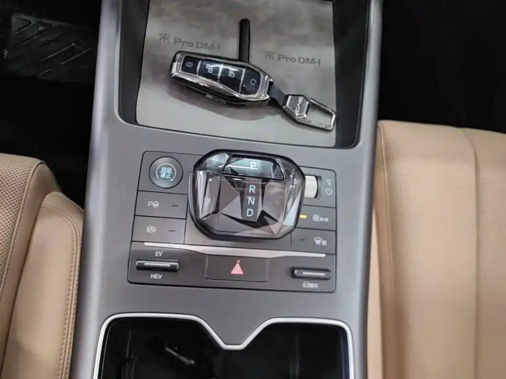 Song Pro New Energy 2025 Model, Second Generation Intelligent Driving Edition DM-i 115KM Superior Type — миниатюра 14