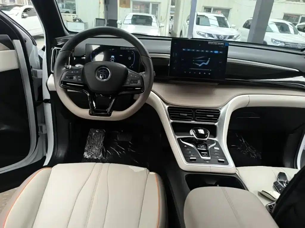 Song Pro New Energy 2024 Glory Edition DM-i 71KM Navigation Model — миниатюра 10