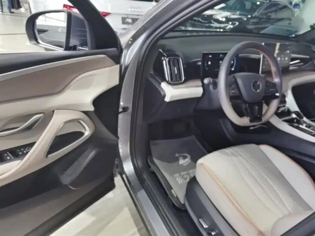 Song Pro New Energy 2024 Glory Edition DM-i 71KM Navigation Model — миниатюра 16