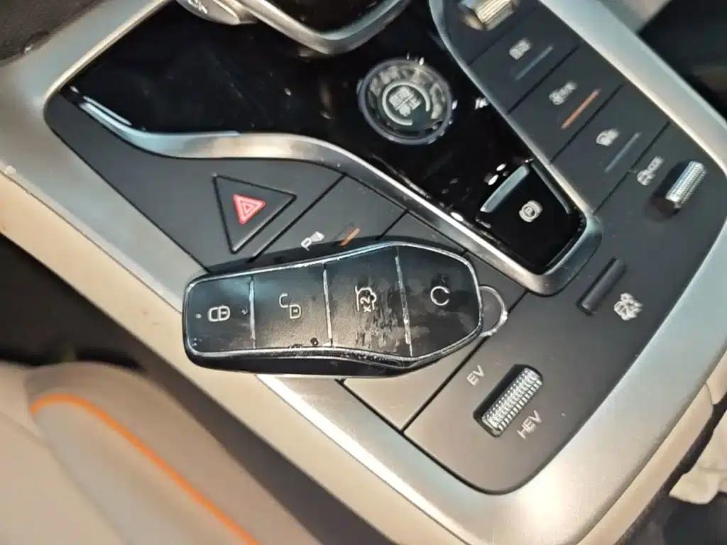 Song Pro New Energy 2024 Glory Edition DM-i 71KM Navigation Model — миниатюра 9