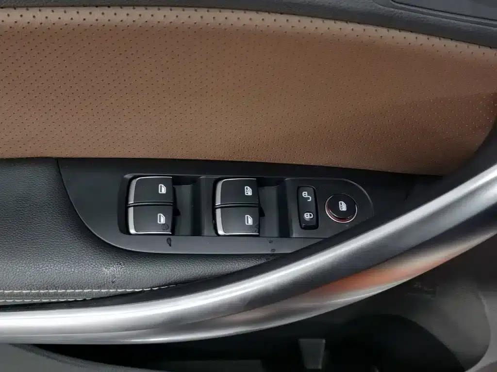 Song 2018 1.5TID Automatic Intelligent Connected Premium Edition — миниатюра 9