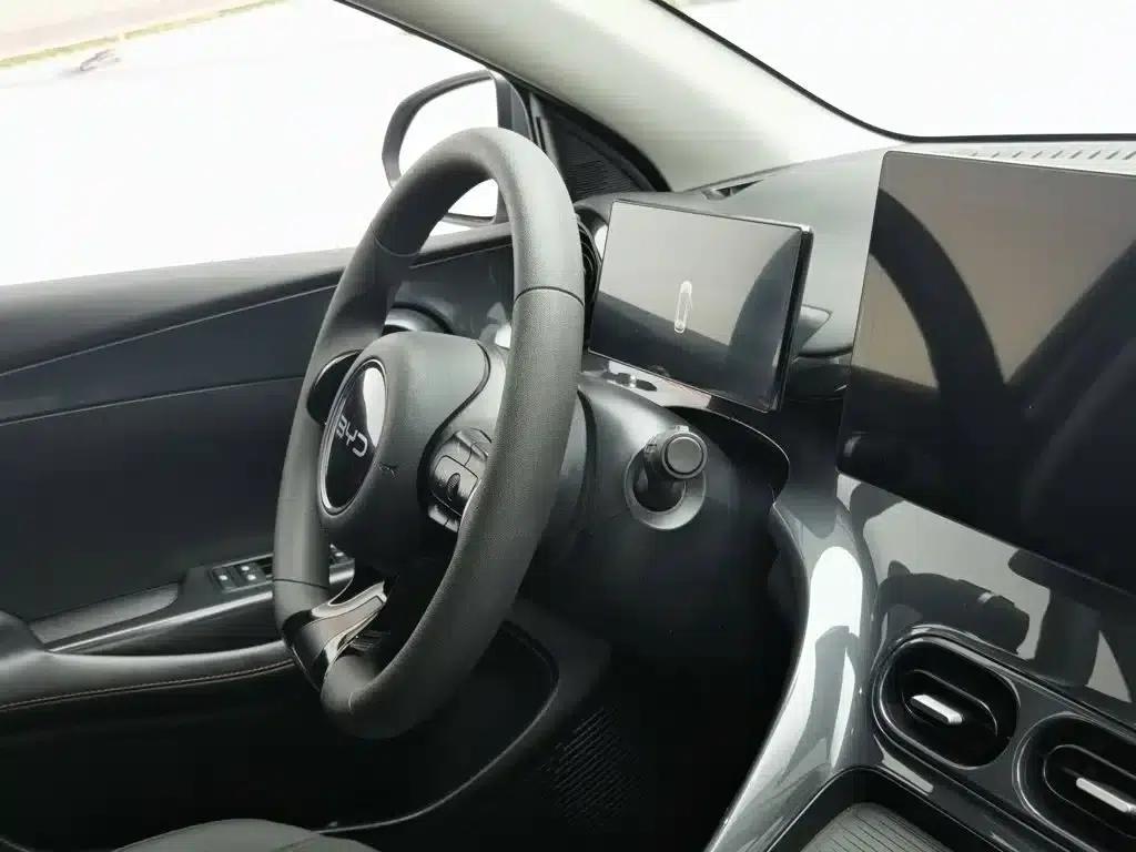 BYD e2 2024 Glory Edition Comfort Model — миниатюра 22