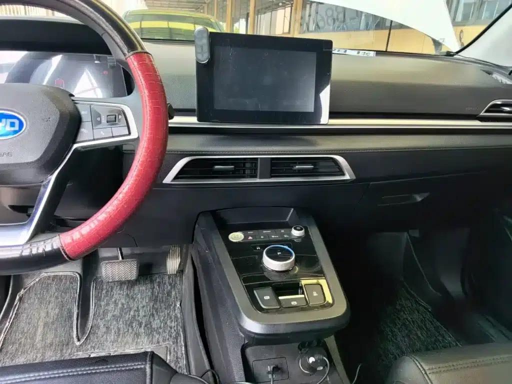 BYD e2 2019 Long Range Edition, Luxury Model — миниатюра 13
