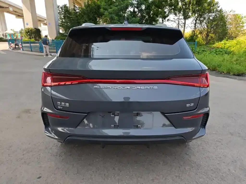 BYD e2 2021 Luxury Edition — миниатюра 6