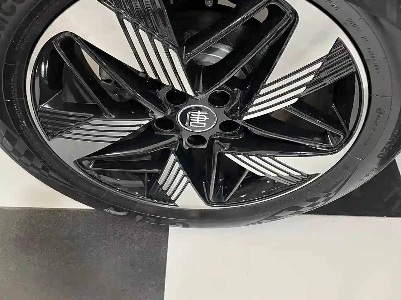 Tang New Energy 2023 DM-i Champion Edition 112KM Deluxe Model — миниатюра 15
