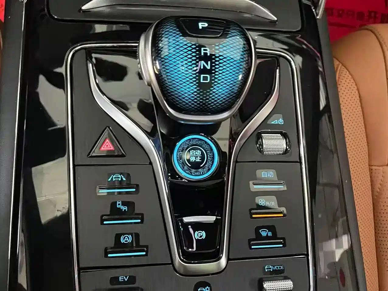 Tang New Energy 2023 DM-i Champion Edition 112KM Deluxe Model — миниатюра 25