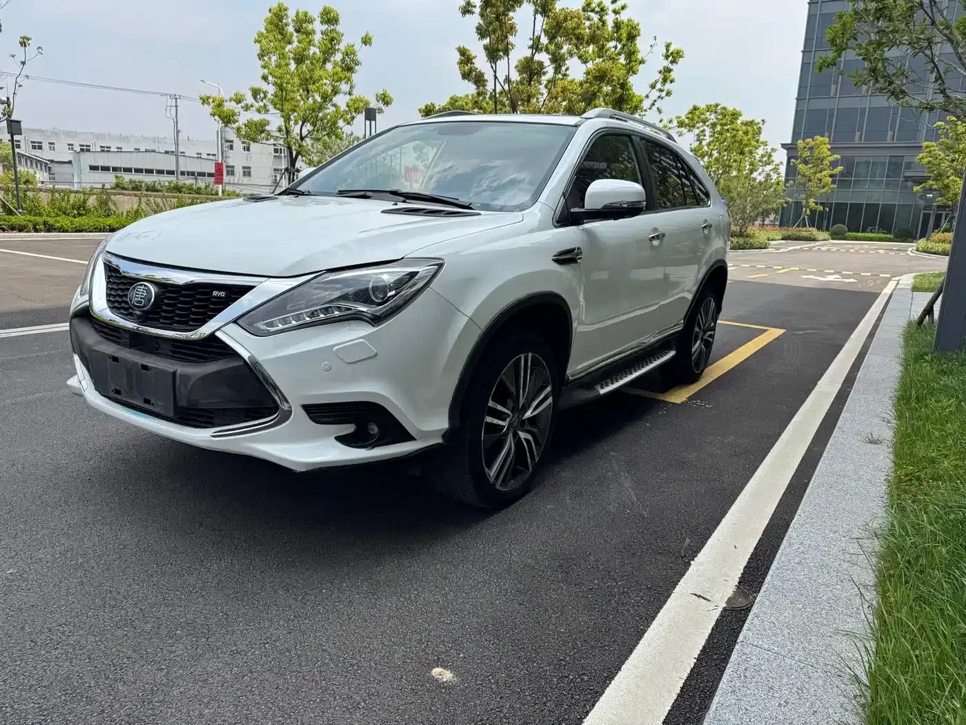 Tang New Energy 2017 2.0T All-Wheel Drive Luxury Edition — миниатюра 1
