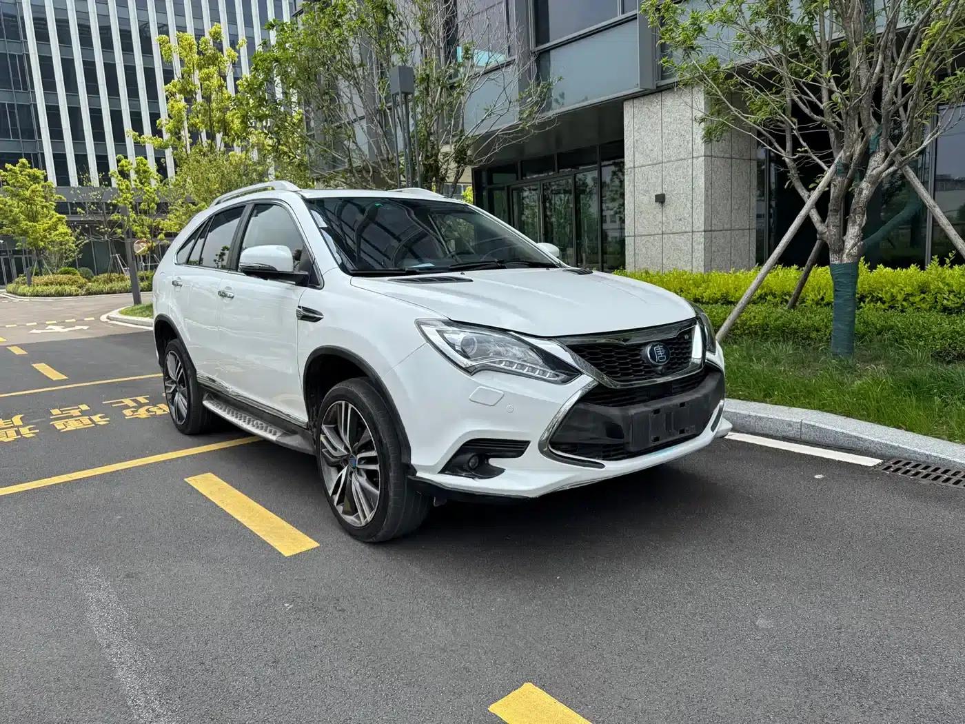 Tang New Energy 2017 2.0T All-Wheel Drive Luxury Edition — миниатюра 3