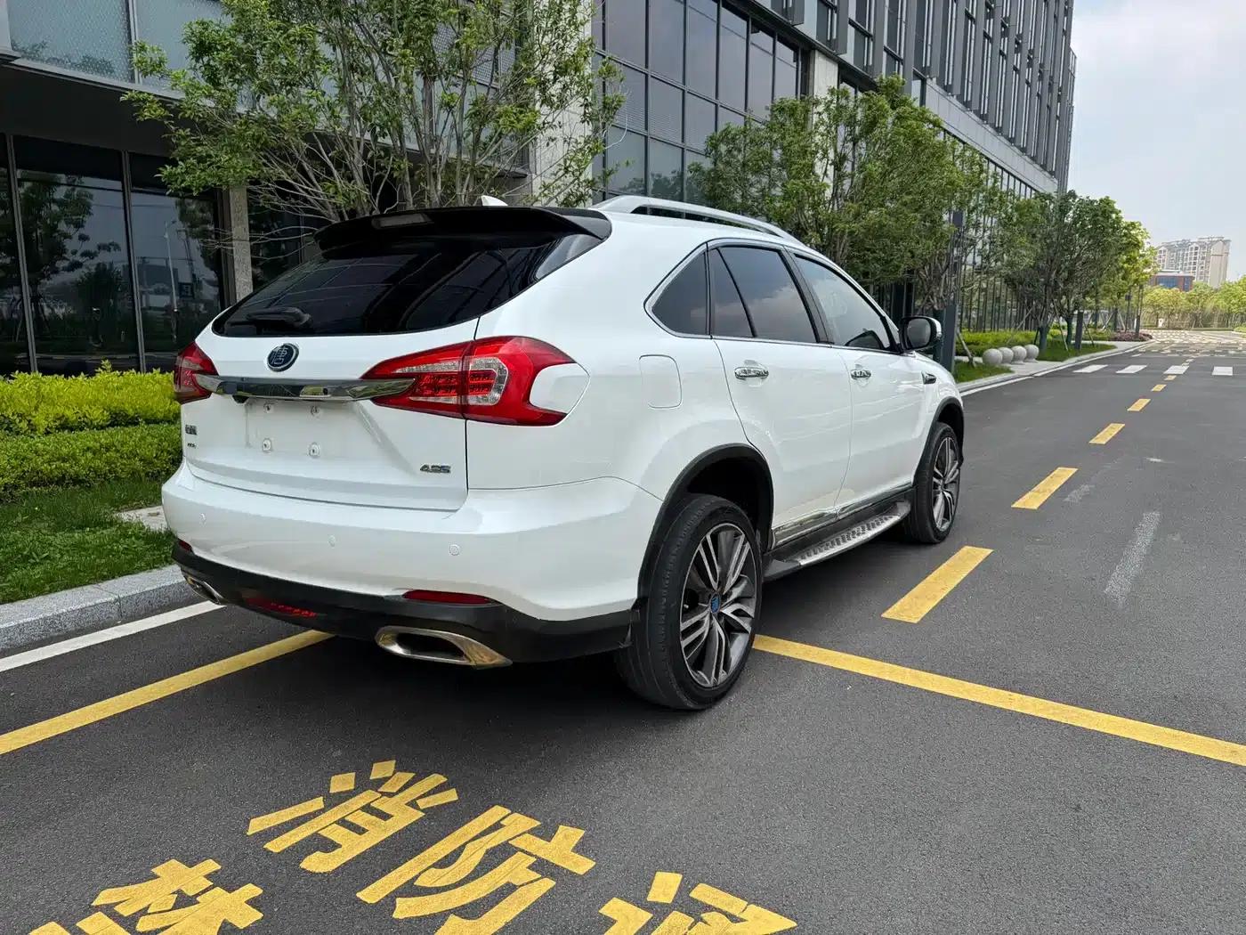 Tang New Energy 2017 2.0T All-Wheel Drive Luxury Edition — миниатюра 4
