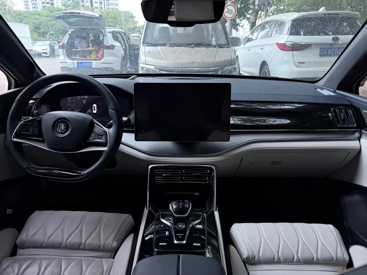 Tang New Energy 2022 DM-p 215KM 4WD Flagship Edition — миниатюра 7