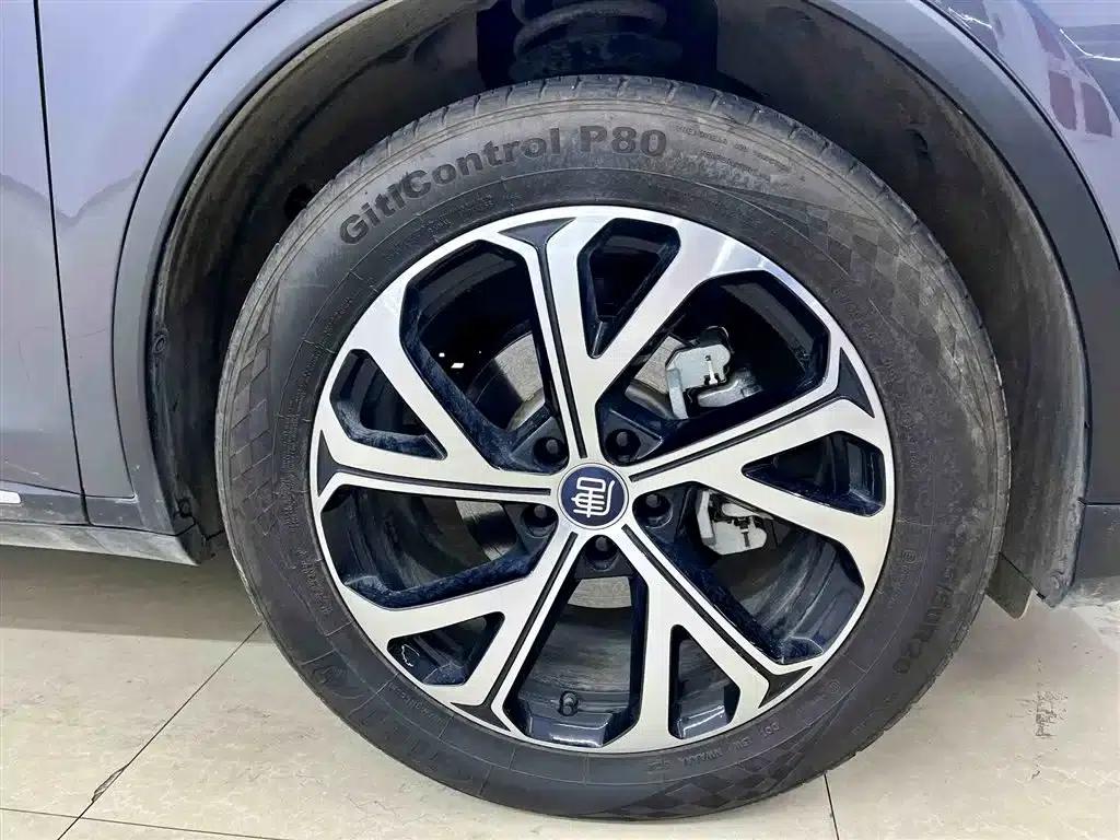 Tang New Energy 2025 DM-i 115KM Premium Edition — миниатюра 9