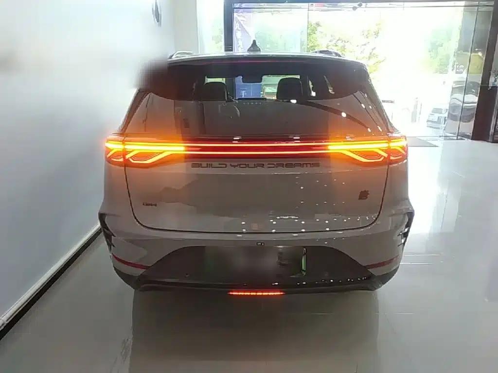 Tang New Energy 2025 DM-i 115KM Yunlian Flagship Edition — миниатюра 6