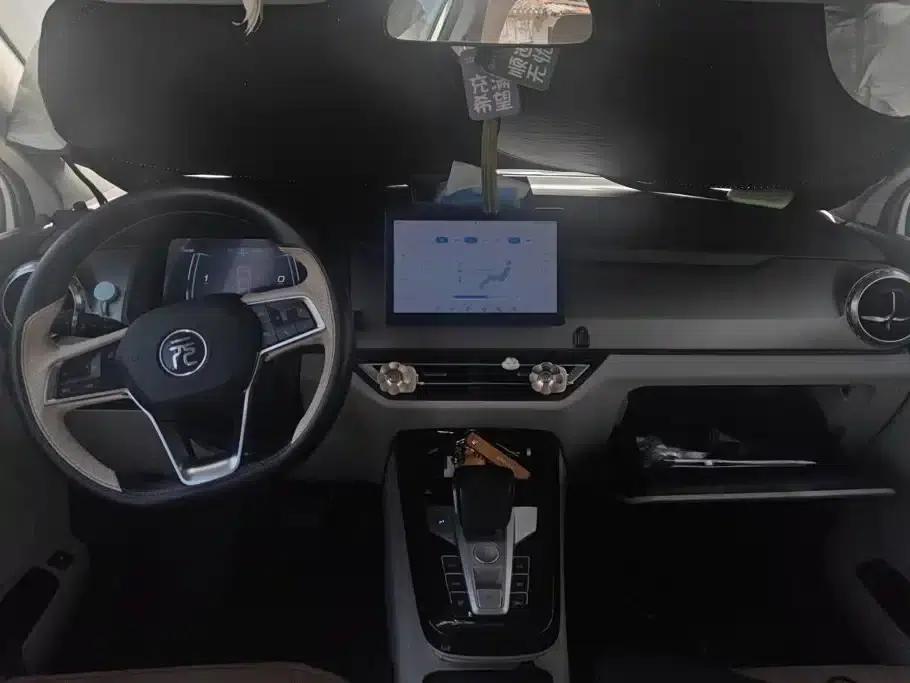 Yuan Pro 2021 401KM Luxury Edition — миниатюра 12