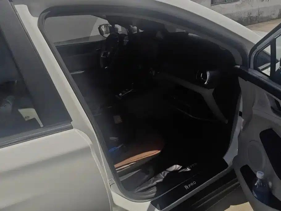 Yuan Pro 2021 401KM Luxury Edition — миниатюра 8