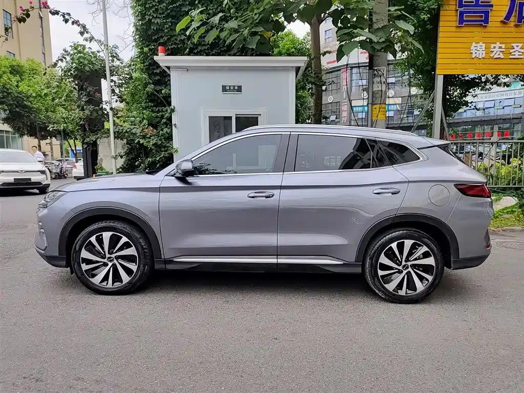 Song PLUS New Energy 2024 Glory Edition DM-i 110km Flagship Model — миниатюра 3