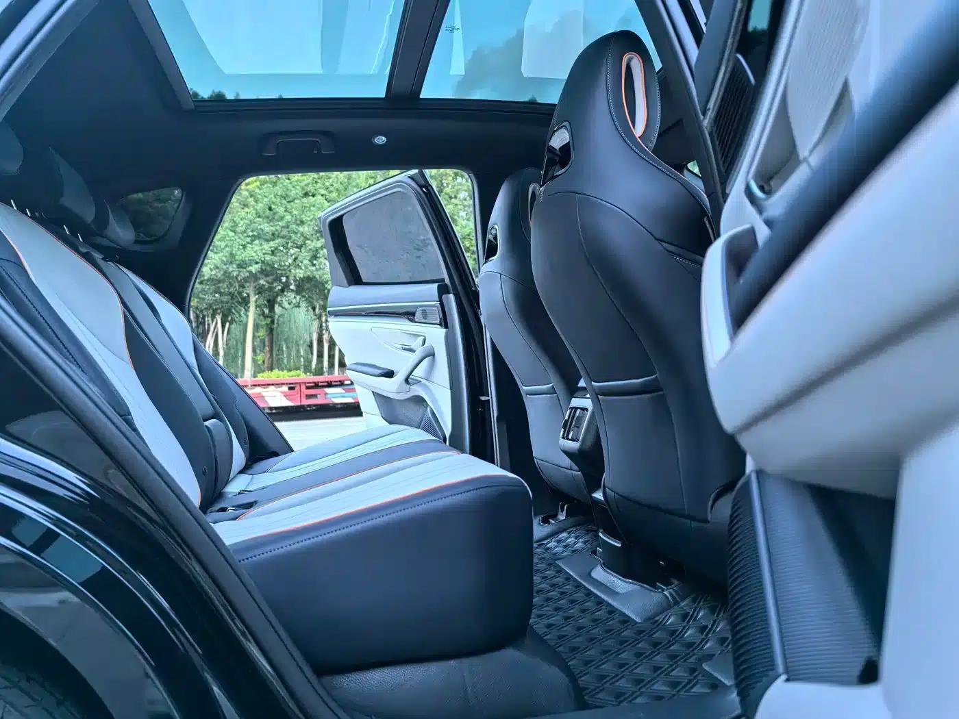 Song PLUS New Energy 2023 Champion Edition DM-i 110KM Flagship Model — миниатюра 11