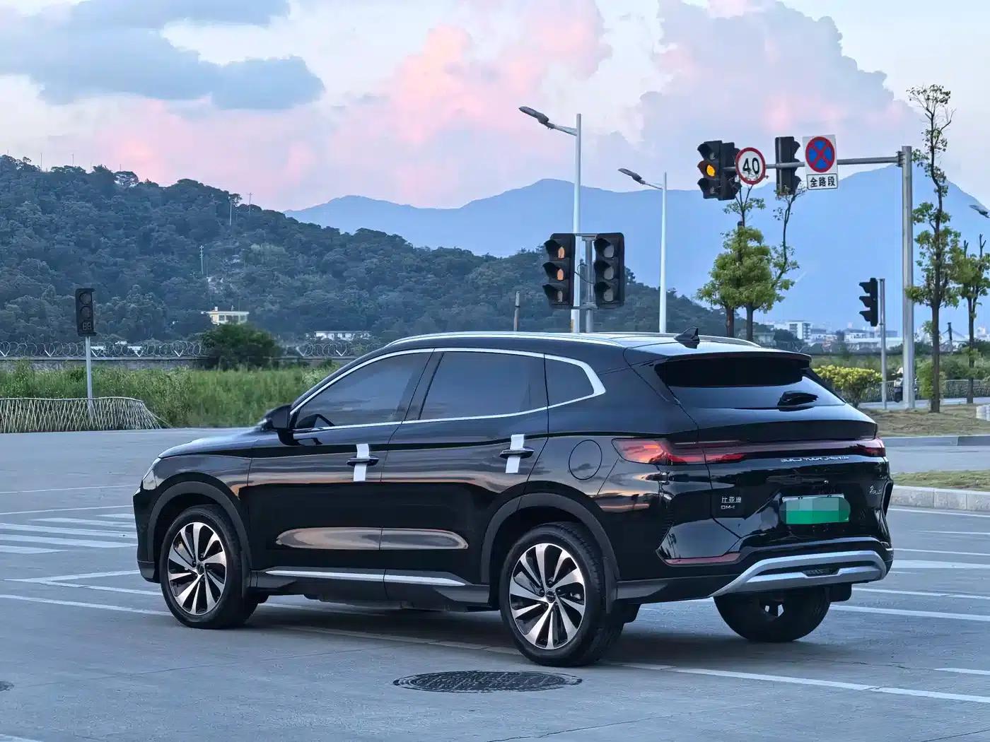 Song PLUS New Energy 2023 Champion Edition DM-i 110KM Flagship Model — миниатюра 6