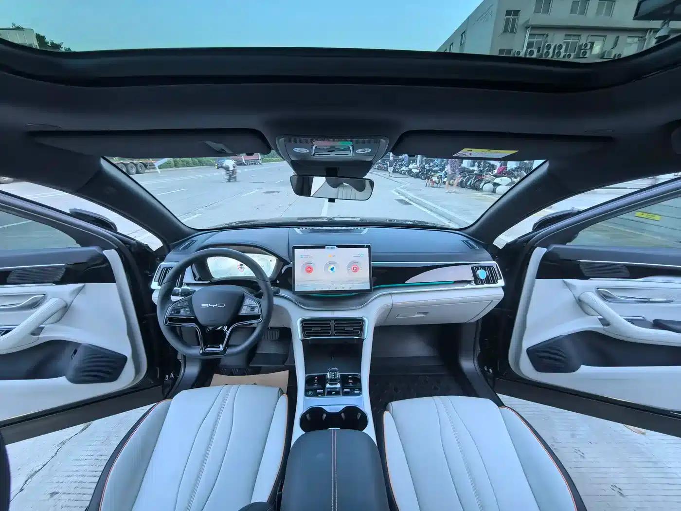 Song PLUS New Energy 2023 Champion Edition DM-i 110KM Flagship Model — миниатюра 7