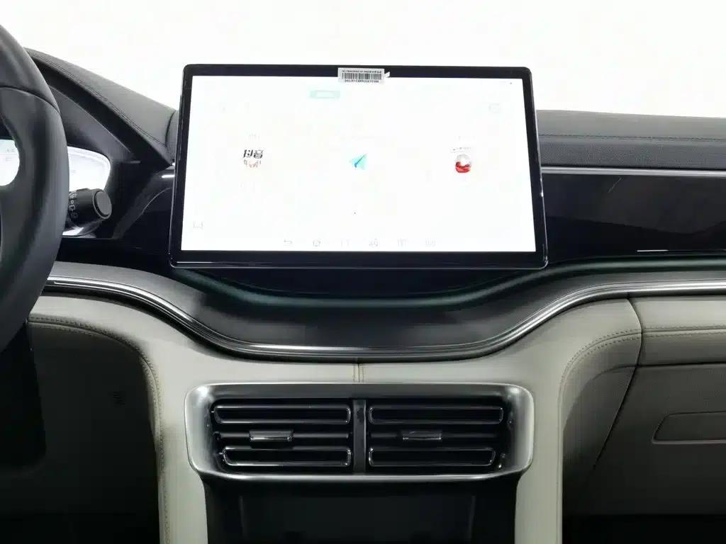 Song PLUS New Energy 2024 Glory Edition DM-i 150km Flagship PLUS — миниатюра 12