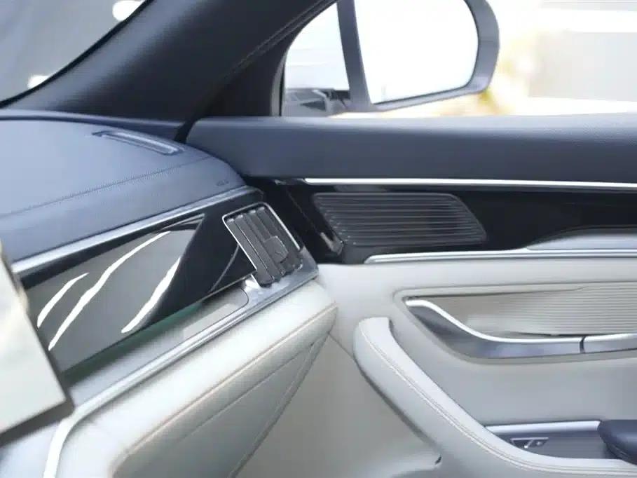 Song PLUS New Energy 2023 Champion Edition DM-i 150KM Flagship PLUS — миниатюра 12