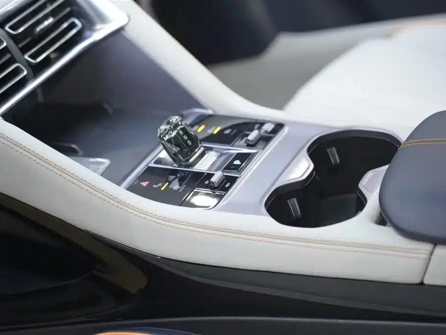 Song PLUS New Energy 2023 Champion Edition DM-i 150KM Flagship PLUS — миниатюра 15