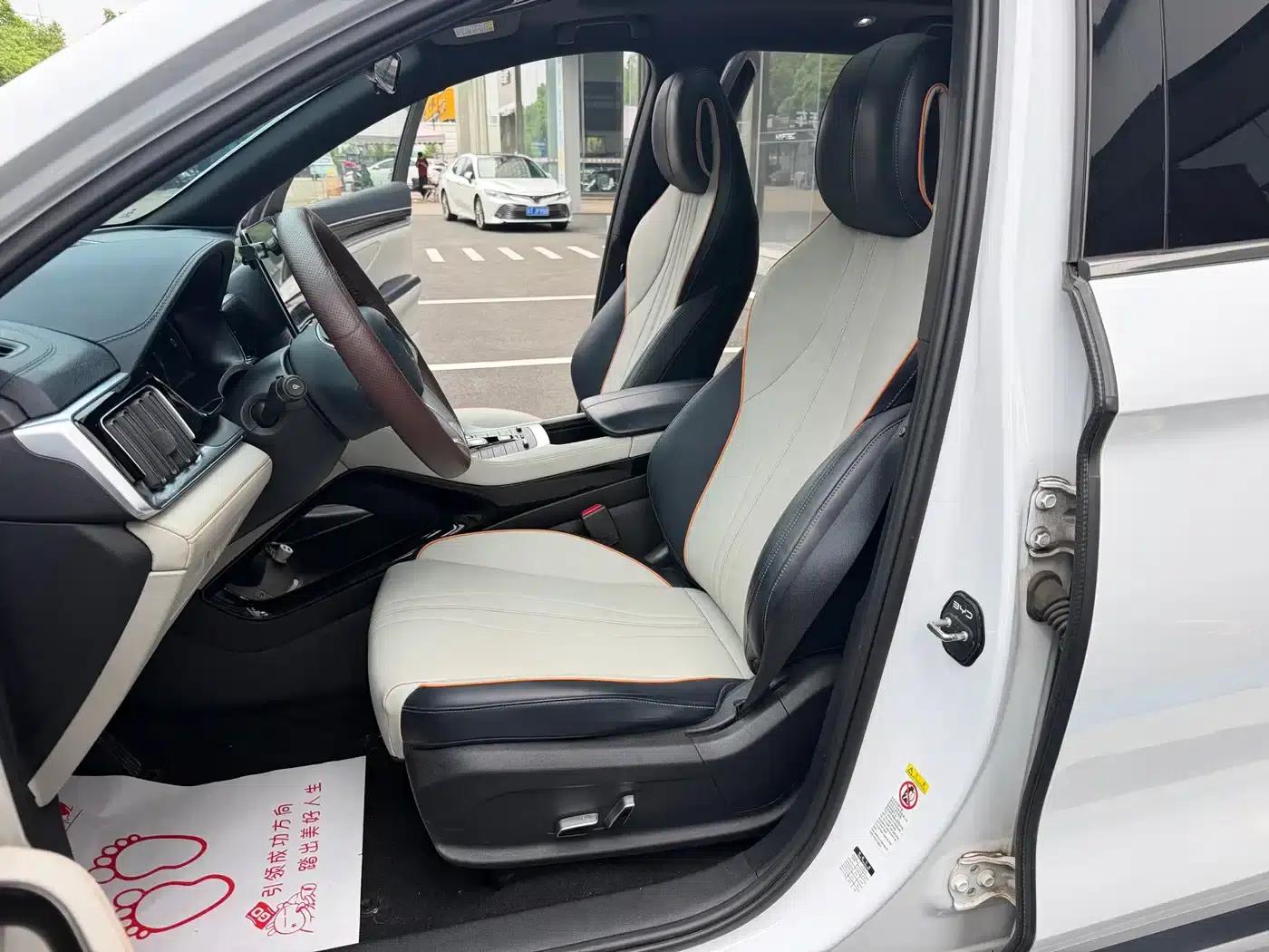 Song PLUS New Energy 2021 EV Premium Edition — миниатюра 10