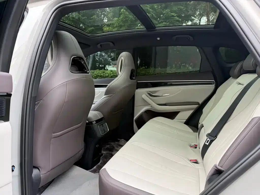 Song PLUS New Energy 2025 DM-i 160KM Flagship Edition — миниатюра 12