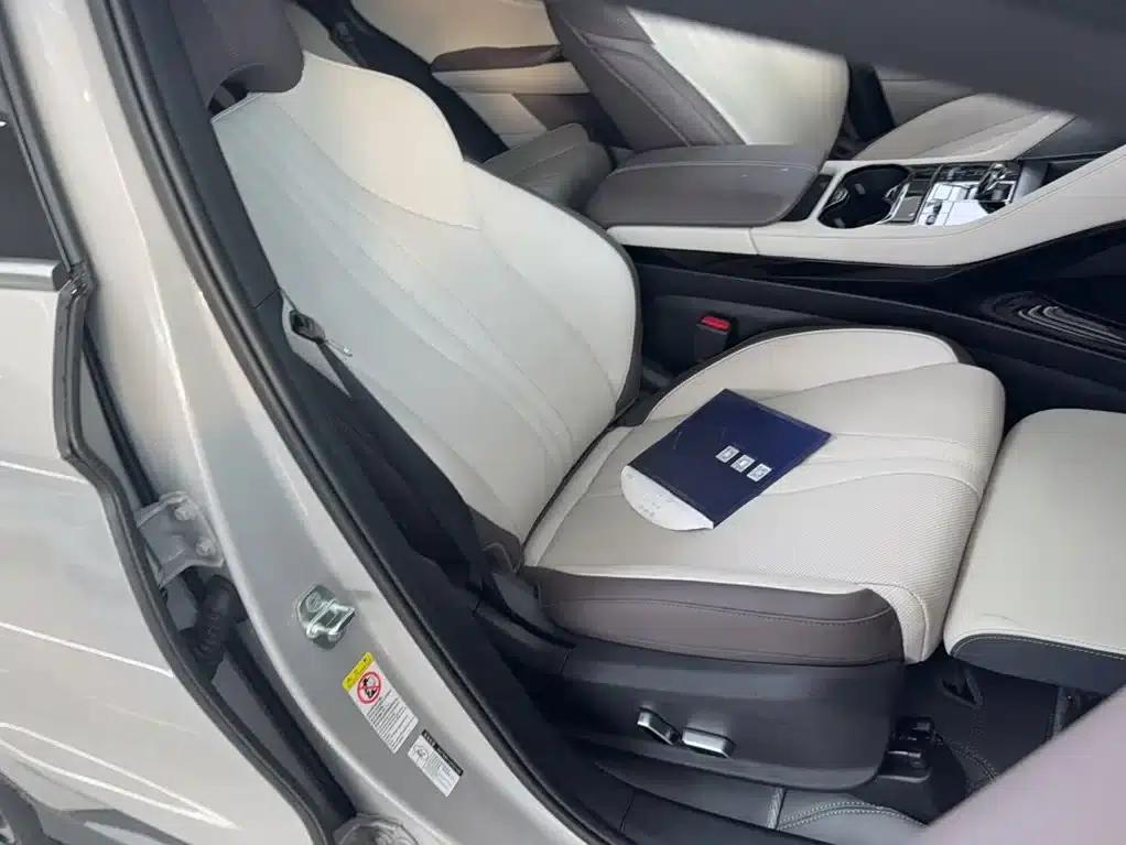Song PLUS New Energy 2025 DM-i 160KM Flagship Edition — миниатюра 10