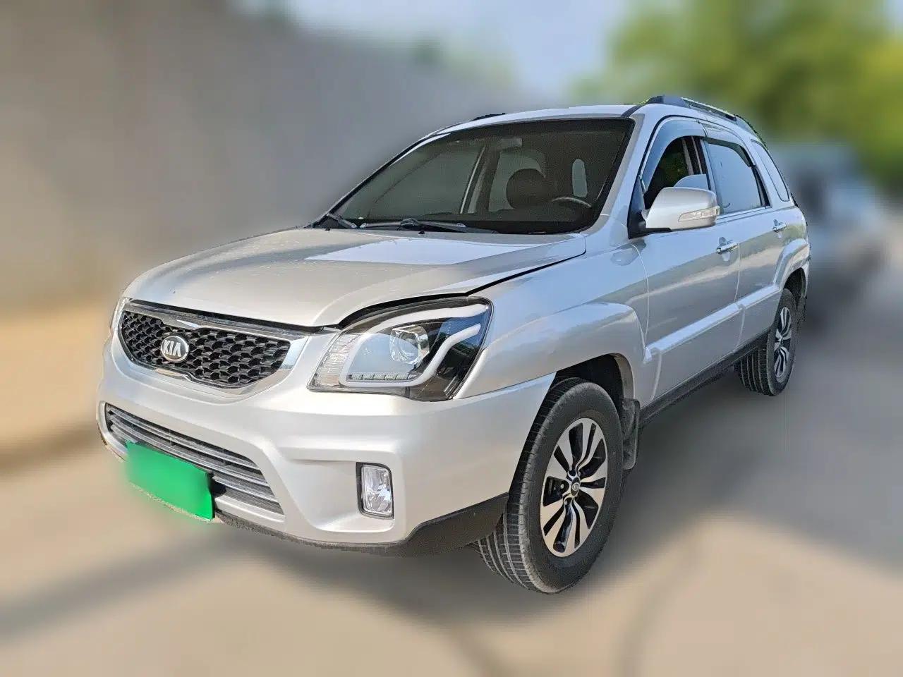 Kia Sportage 2013 2.0L Automatic Two-Wheel Drive GLS Trim — миниатюра 1